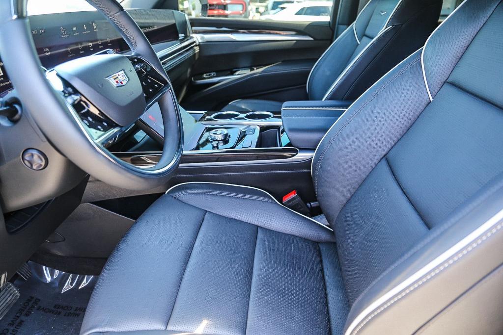 2025 Cadillac ESCALADE ESV PREMIUM LUXURY thumbnail 17