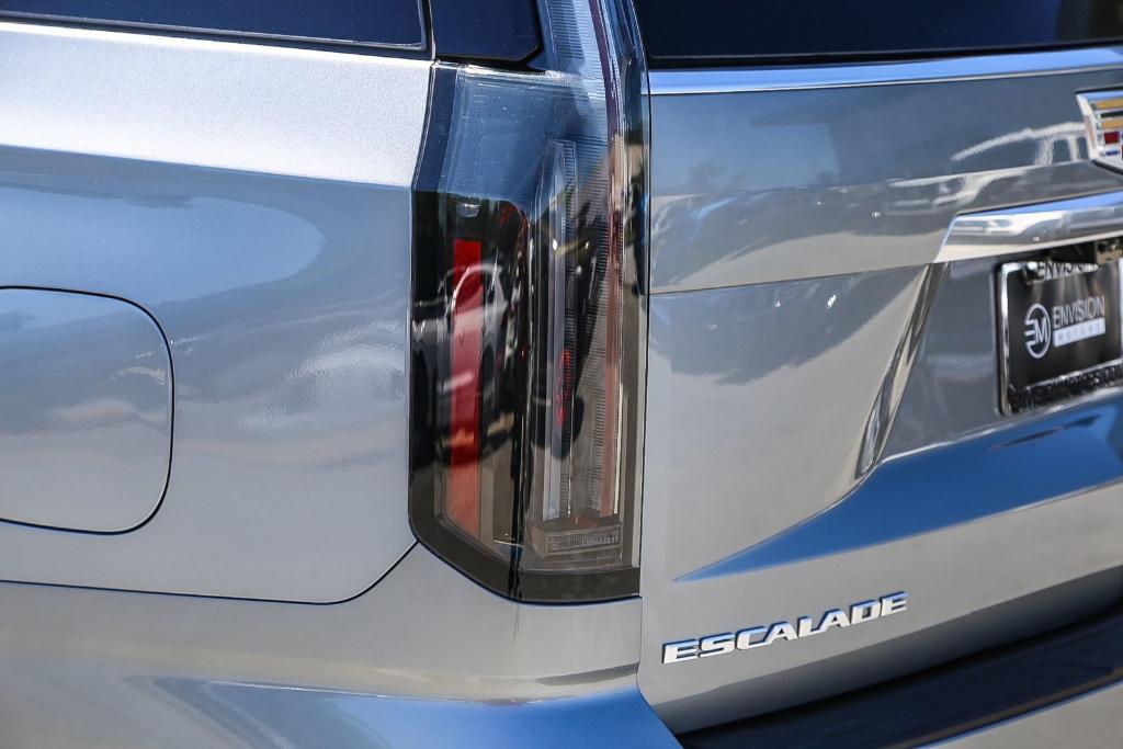 2025 Cadillac ESCALADE ESV PREMIUM LUXURY thumbnail 8