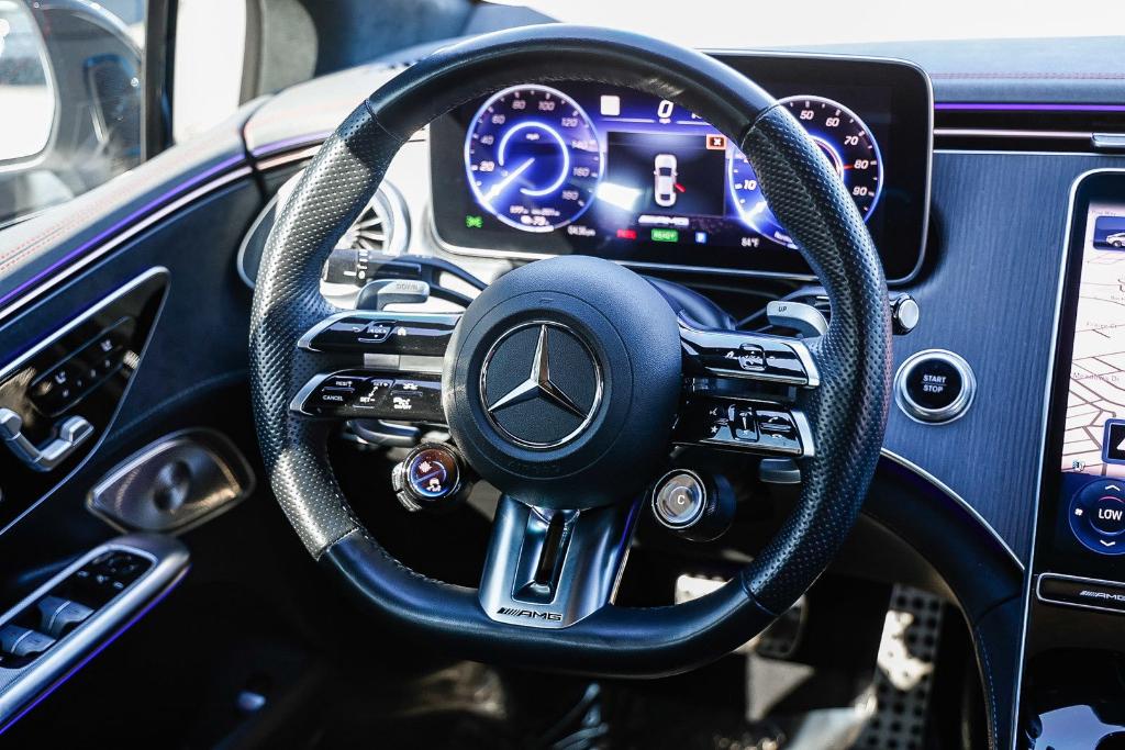 صورة مصغرة 13 لـ 2023 Mercedes-BENZ AMG EQE BASE