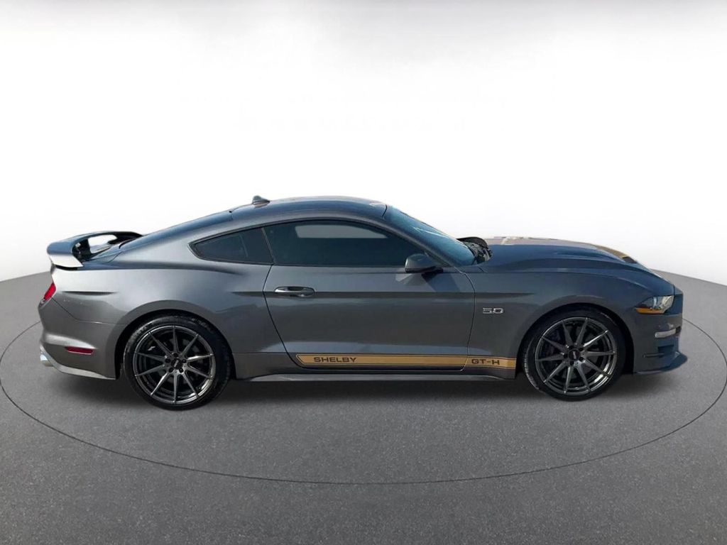 صورة 15 لـ 2022 FORD MUSTANG GT PREMIUM