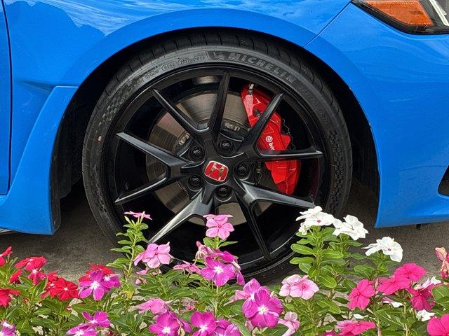 صورة 10 لـ 2023 Honda CIVIC TYPE R BASE