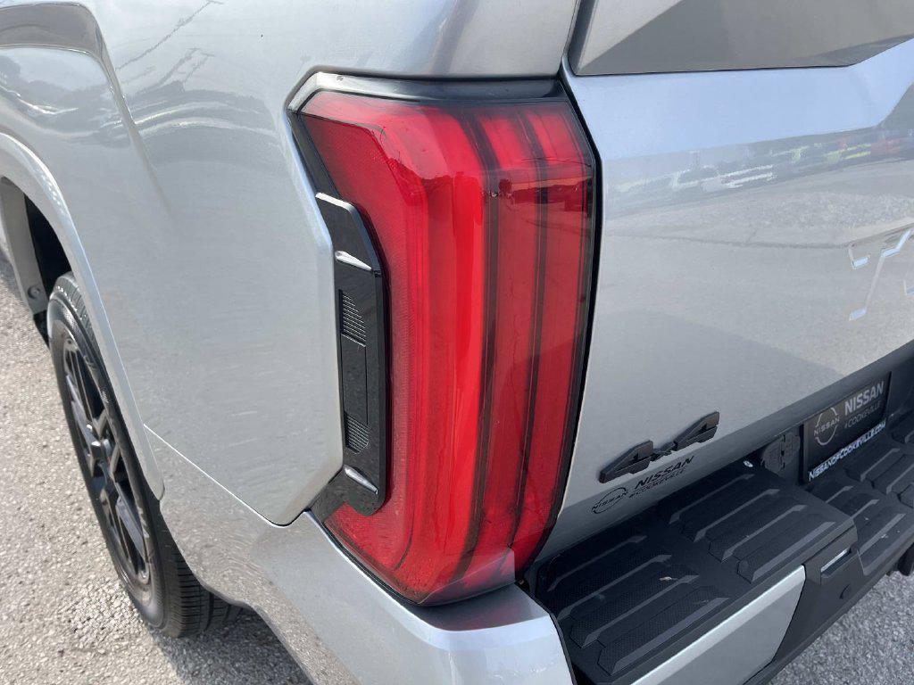 2023 Toyota TUNDRA SR5 缩略图 16