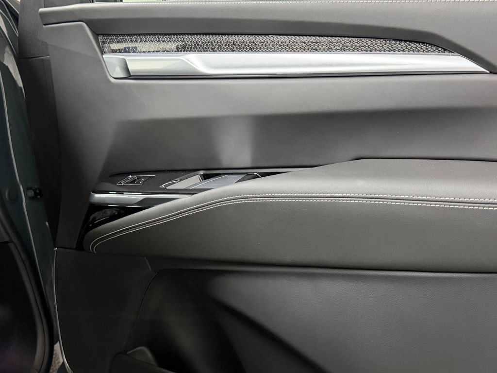 2026 Cadillac ESCALADE V-SERIES 缩略图 28
