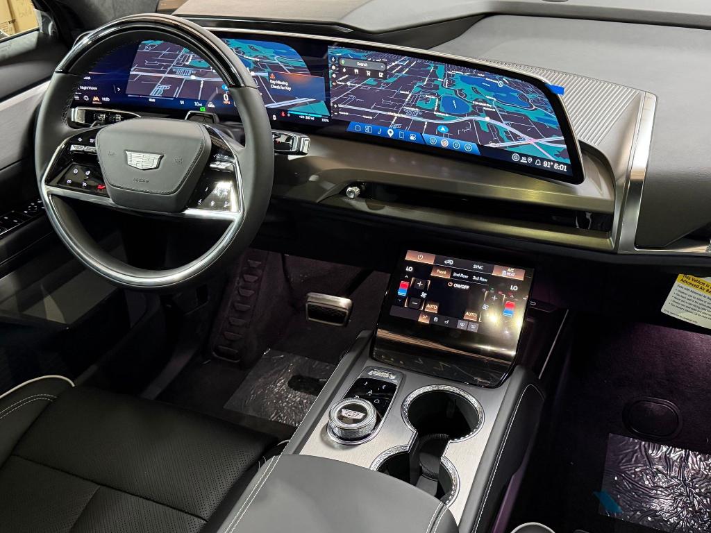 2027 Cadillac VISTIQ PLATINUM 照片 3