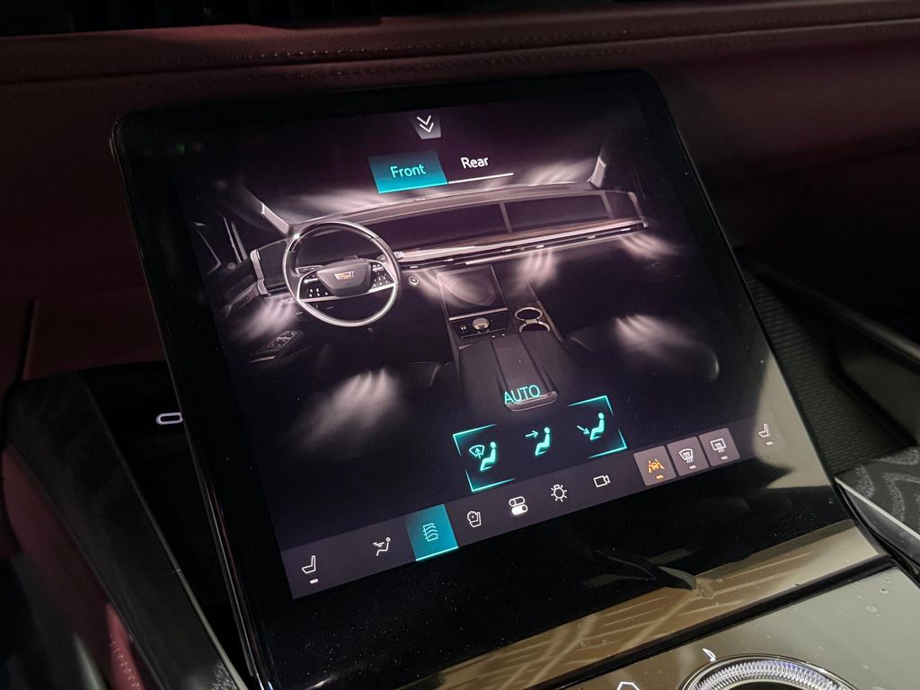 صورة مصغرة 31 لـ 2026 Cadillac ESCALADE SPORT