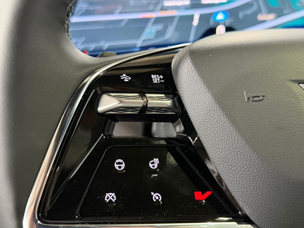 2027 Cadillac VISTIQ SPORT photo 13