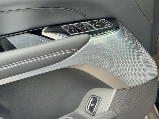 2027 Cadillac LYRIQ SIGNATURE SPORT 缩略图 15
