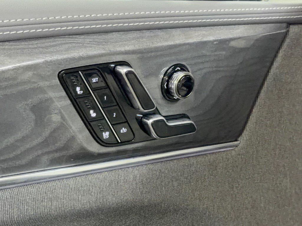 صورة مصغرة 16 لـ 2026 Cadillac ESCALADE IQ SPORT