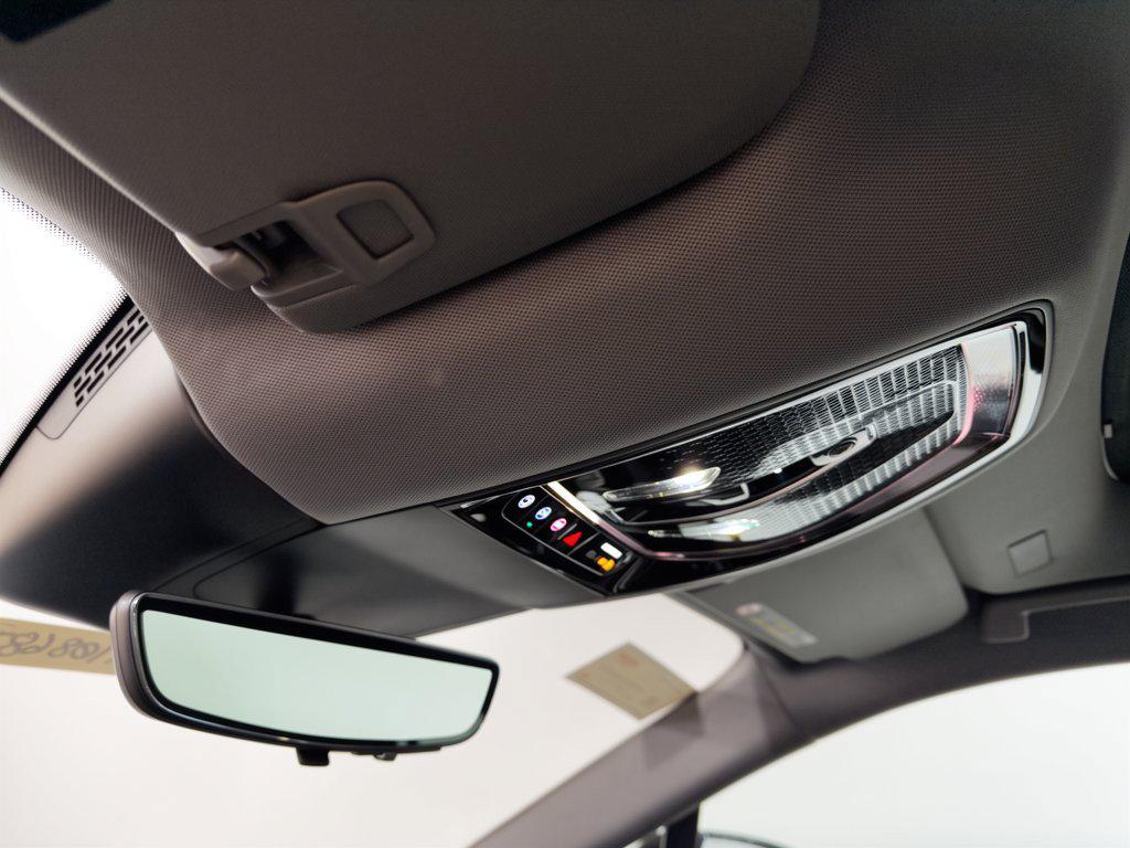 صورة مصغرة 20 لـ 2026 Cadillac ESCALADE IQ SPORT