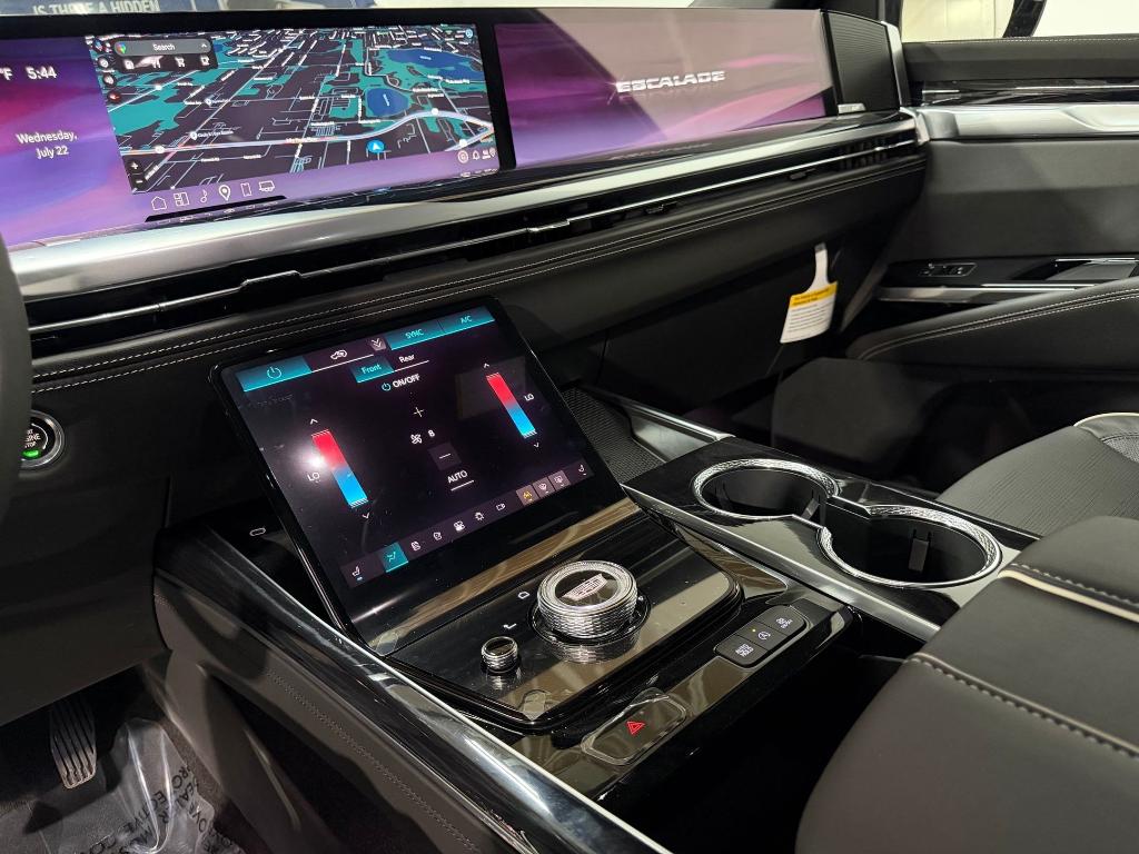2026 Cadillac ESCALADE SPORT thumbnail 17
