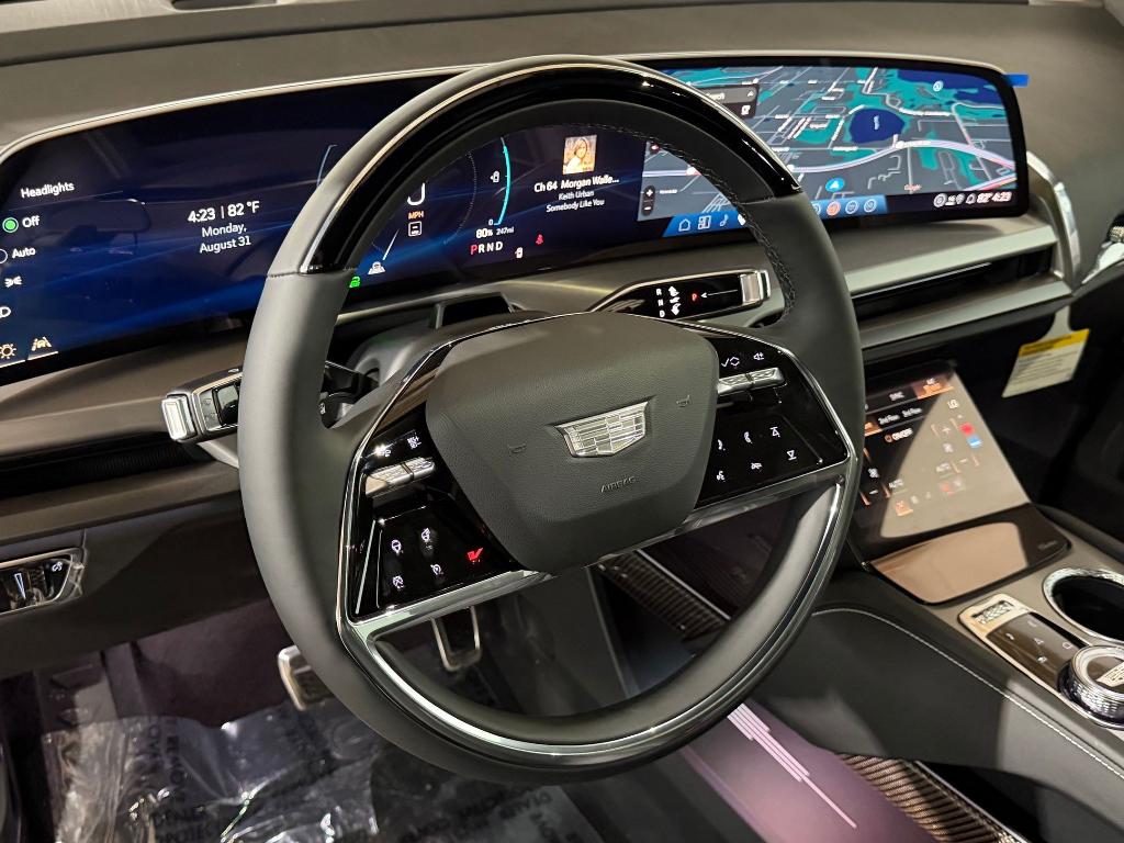 2027 Cadillac VISTIQ SPORT photo 4