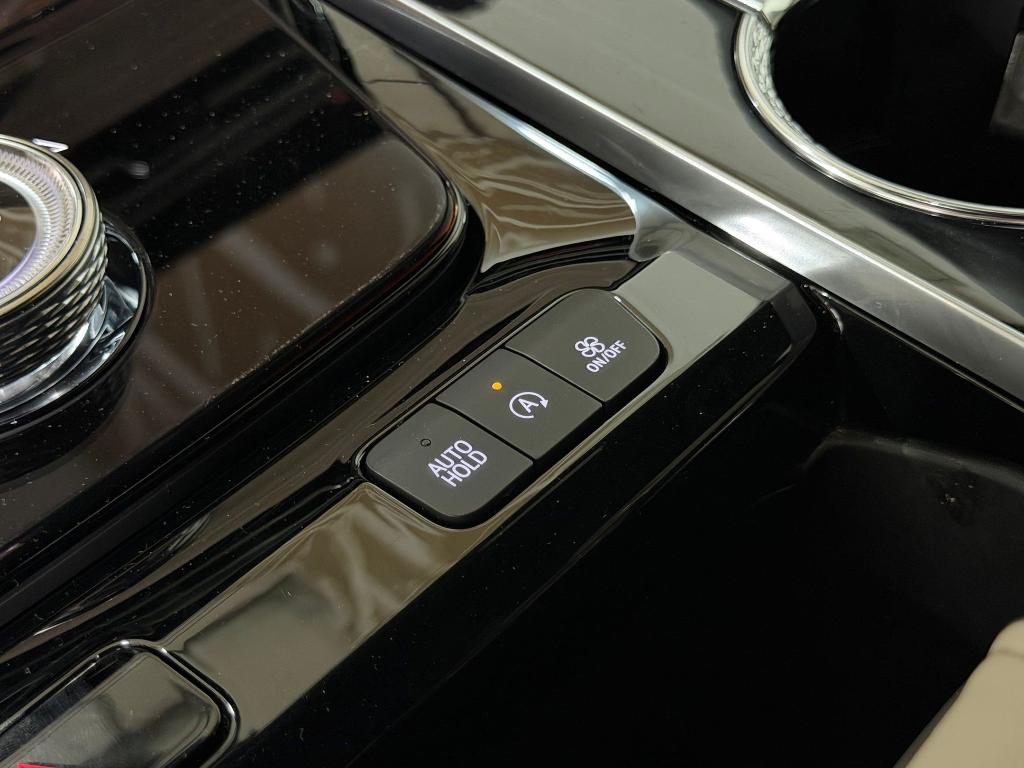 صورة مصغرة 42 لـ 2025 Cadillac ESCALADE SPORT