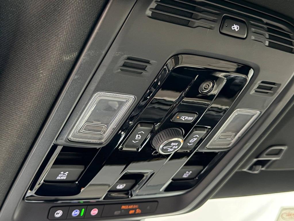 صورة مصغرة 46 لـ 2025 Cadillac ESCALADE SPORT