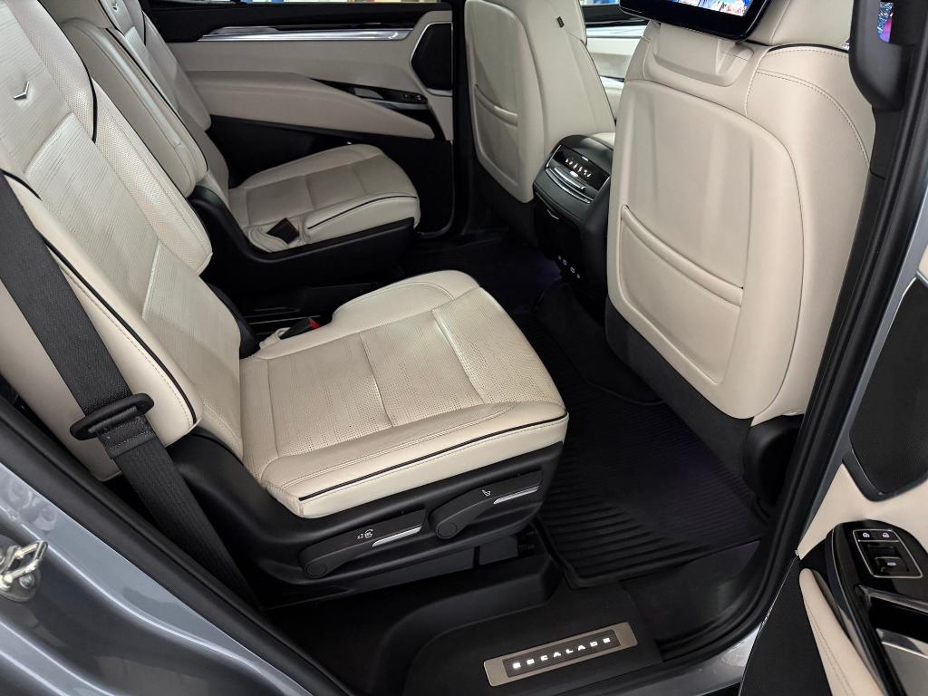صورة مصغرة 53 لـ 2025 Cadillac ESCALADE SPORT