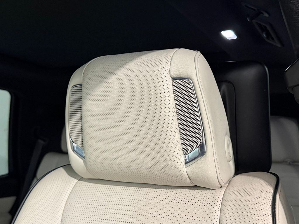 2025 Cadillac ESCALADE SPORT 缩略图 23