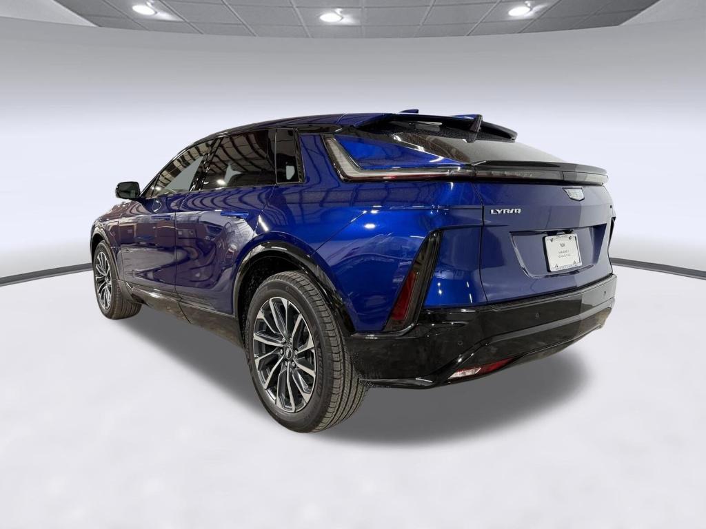 2027 Cadillac LYRIQ SPORT photo 3