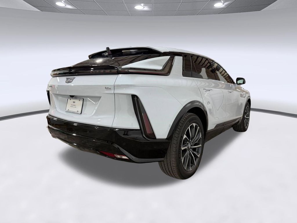 2027 Cadillac LYRIQ SPORT photo 8