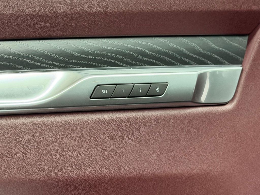 صورة مصغرة 25 لـ 2026 Cadillac ESCALADE ESV LUXURY