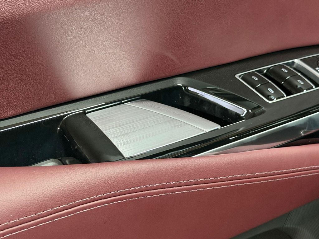 صورة مصغرة 23 لـ 2026 Cadillac ESCALADE ESV LUXURY