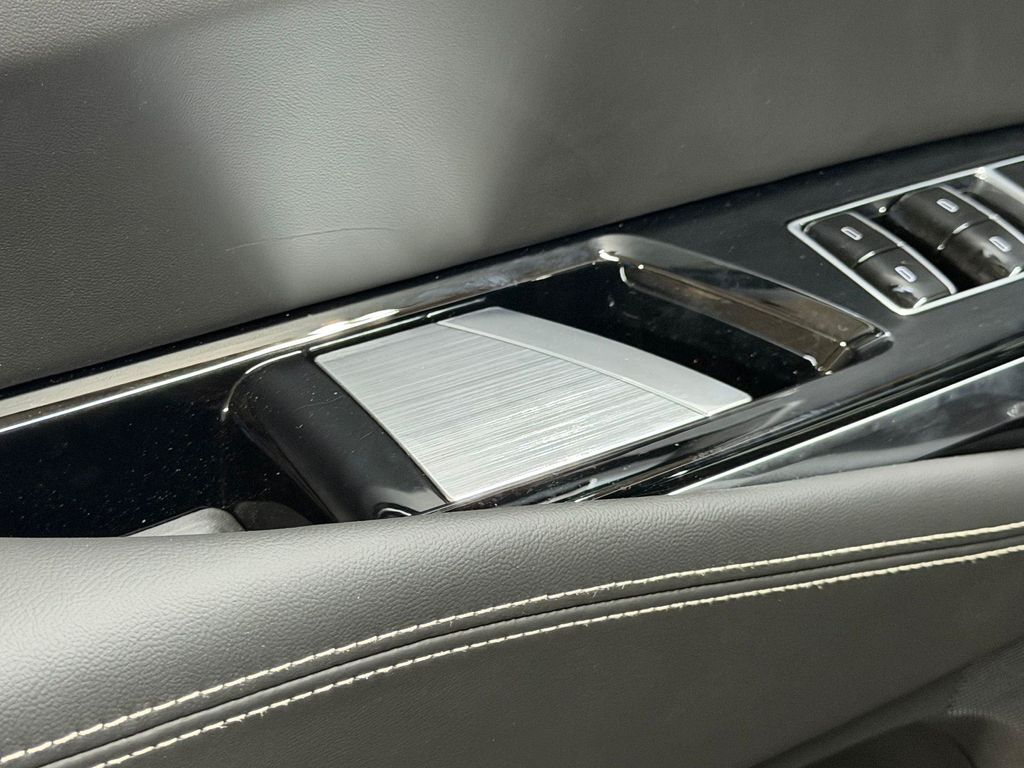 2026 Cadillac ESCALADE ESV V-SERIES 照片 10