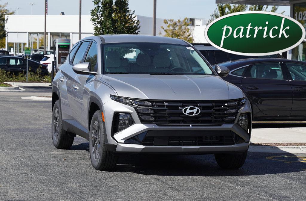 New 2026 Hyundai TUCSON Hybrid Blue SE
