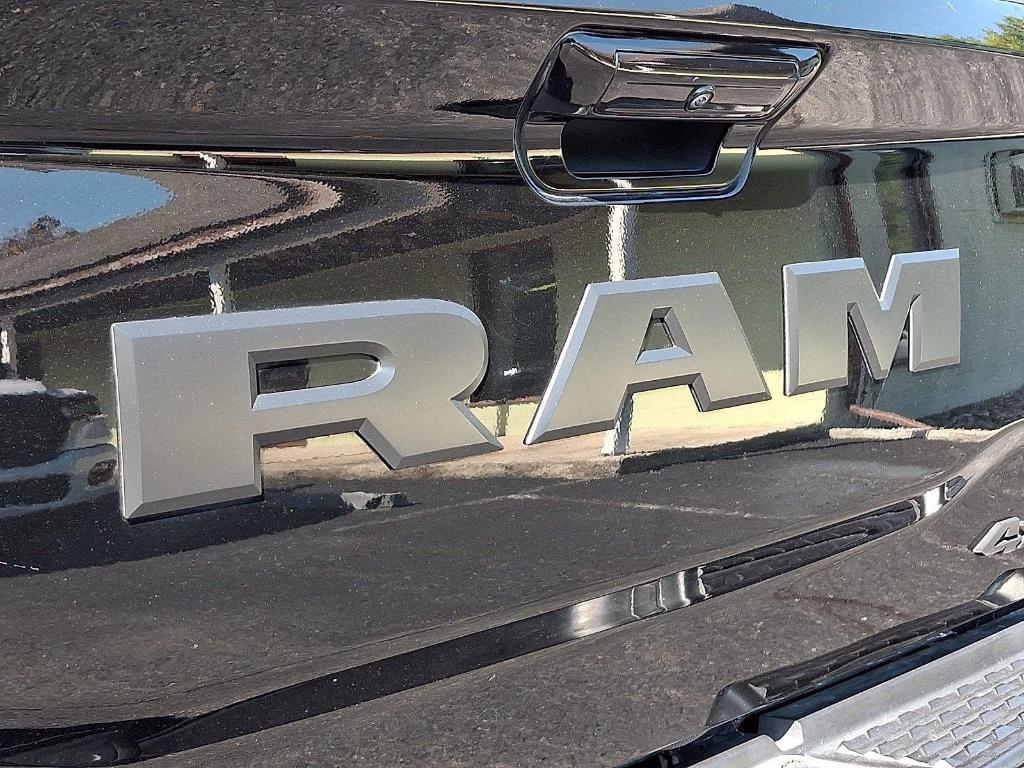 صورة مصغرة 31 لـ 2025 RAM 2500 LARAMIE