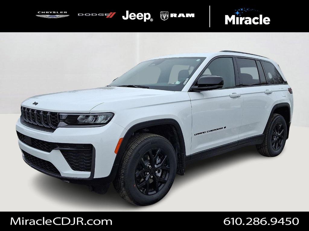 New 2026 Jeep Grand Cherokee Laredo