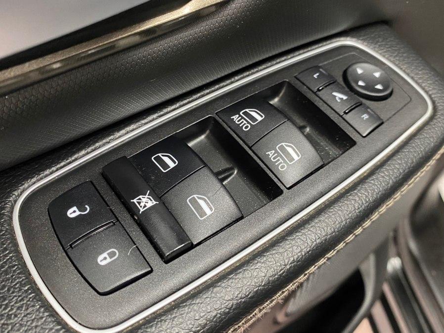 2023 RAM 1500 REBEL — миниатюра 27
