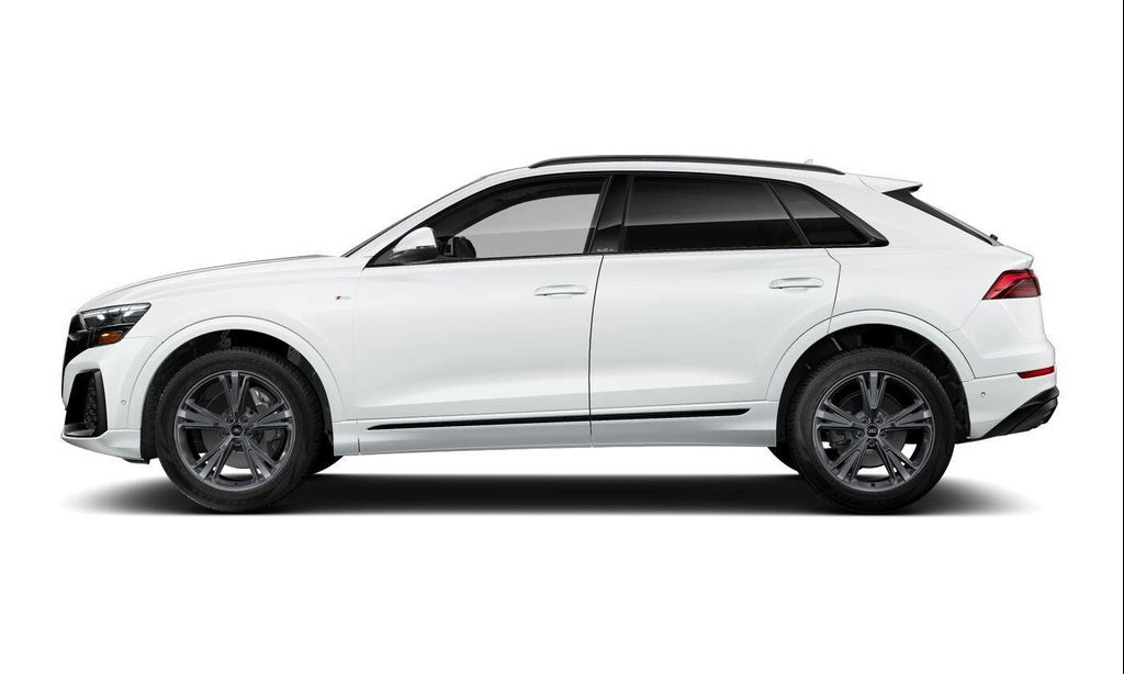 صورة 8 لـ 2027 AUDI Q8 55 PREMIUM