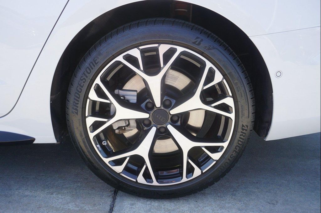 صورة مصغرة 25 لـ 2026 AUDI A6 PREMIUM PLUS QUATTRO S TRONIC