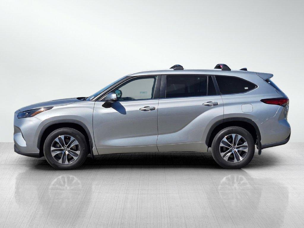 صورة مصغرة 7 لـ 2023 Toyota HIGHLANDER XLE