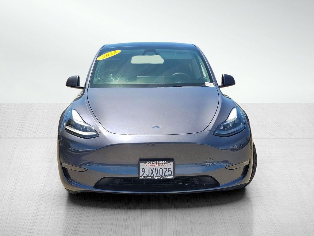 TESLA MODEL Y LONG RANGE - 2