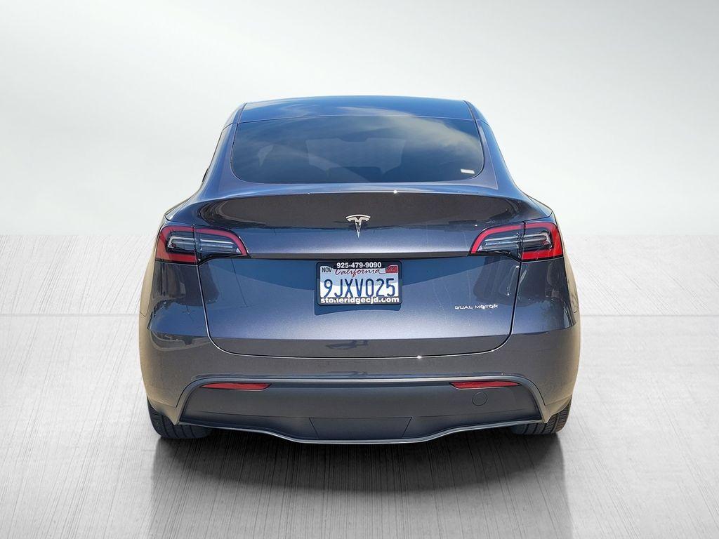 TESLA MODEL Y LONG RANGE - 5
