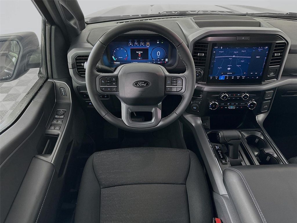 صورة مصغرة 2 لـ 2026 FORD F-150 XLT