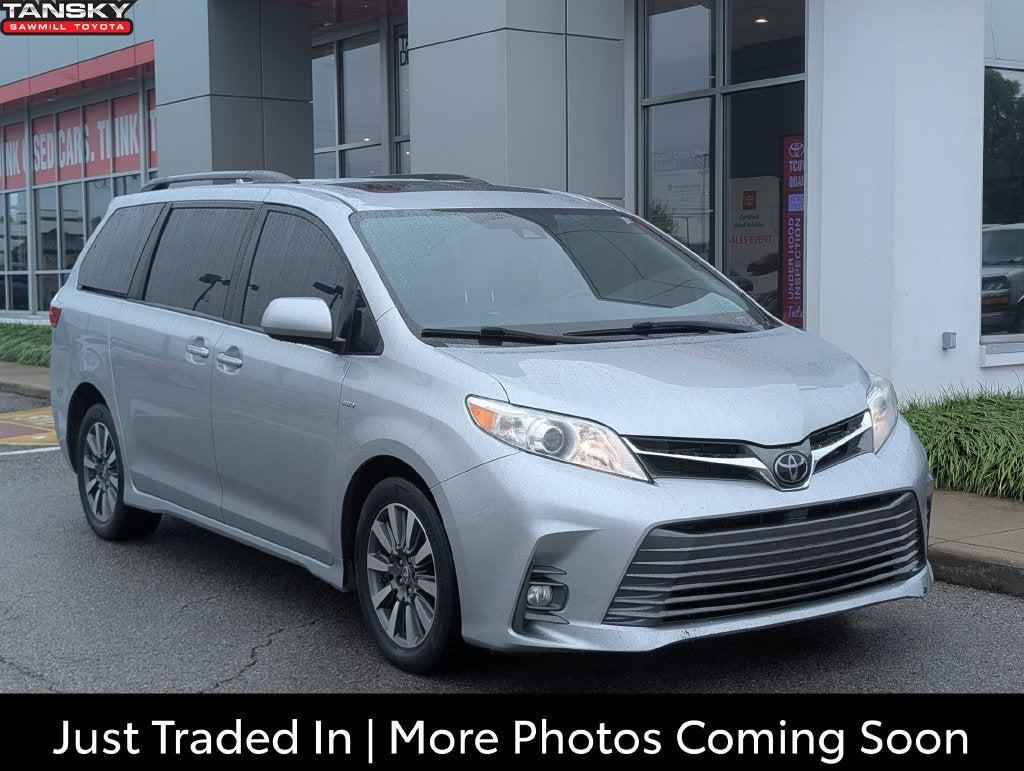 2020 Toyota Sienna XLE