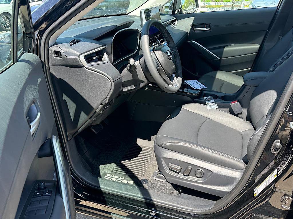 TOYOTA COROLLA CROSS - 7