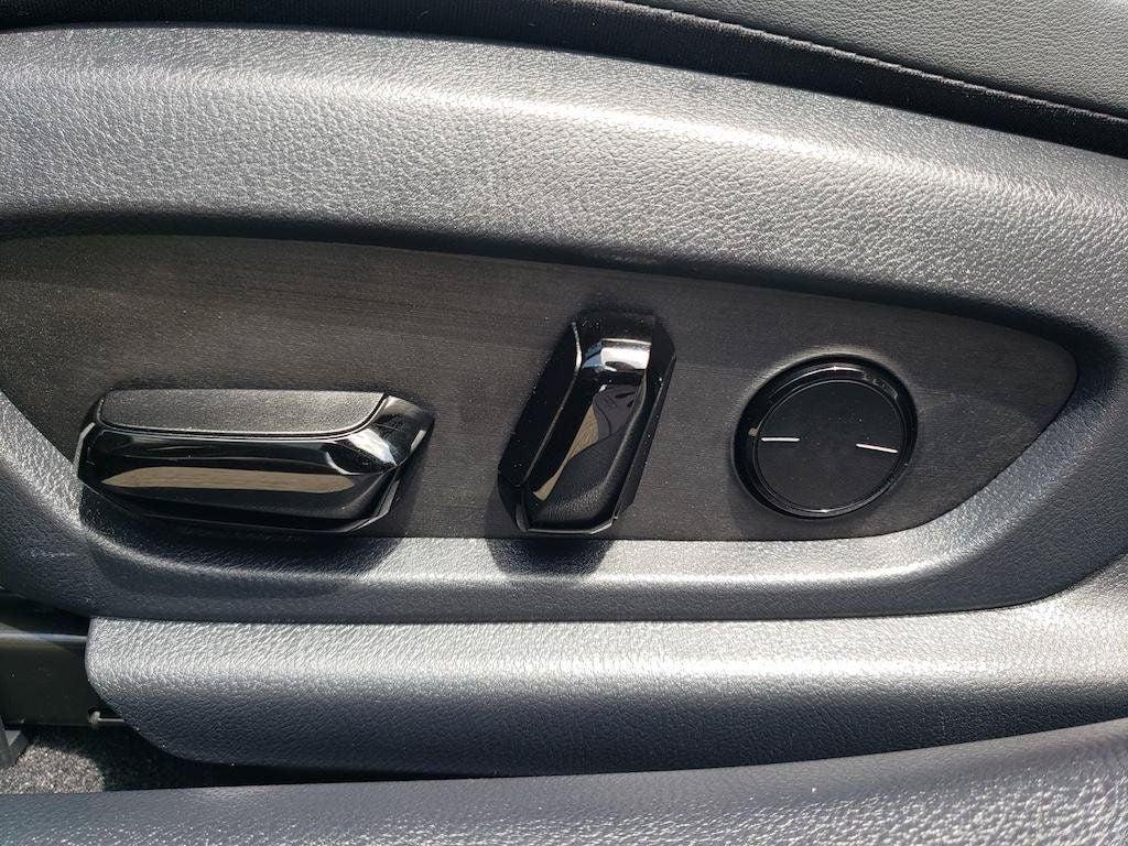 صورة مصغرة 17 لـ 2023 Lexus ES 350 BASE