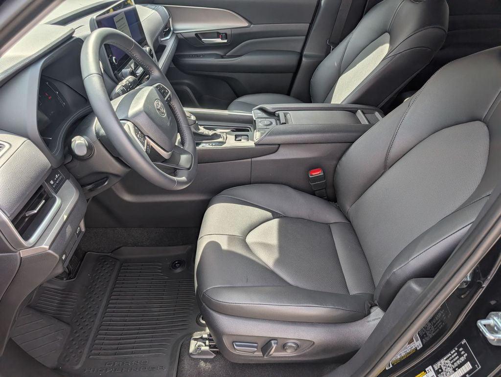 2026 Toyota GRAND HIGHLANDER HYBRID XLE — фото 12