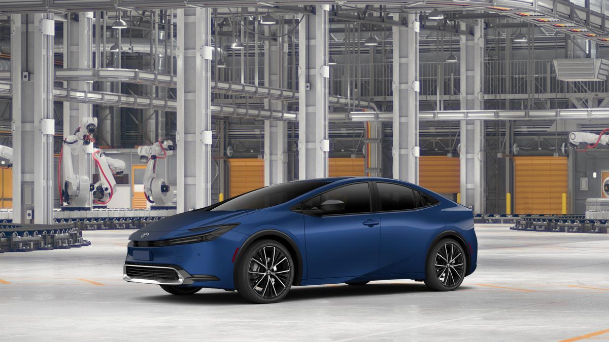 2027 Toyota PRIUS XLE — фото 2