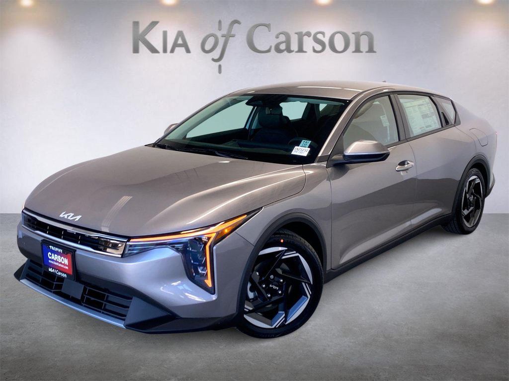 New 2026 Kia K4 EX