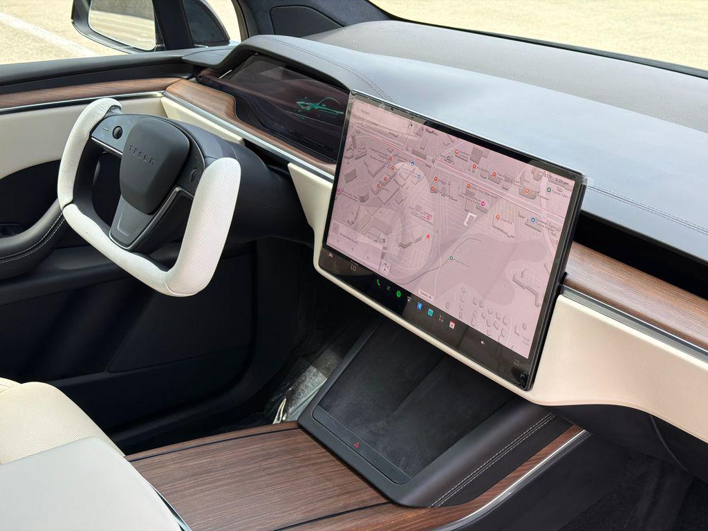 TESLA MODEL X - 9
