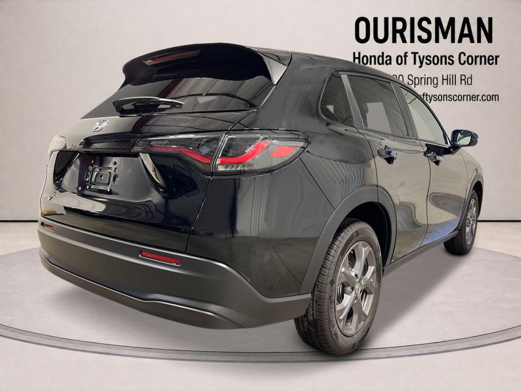 صورة 3 لـ 2027 Honda HR-V LX