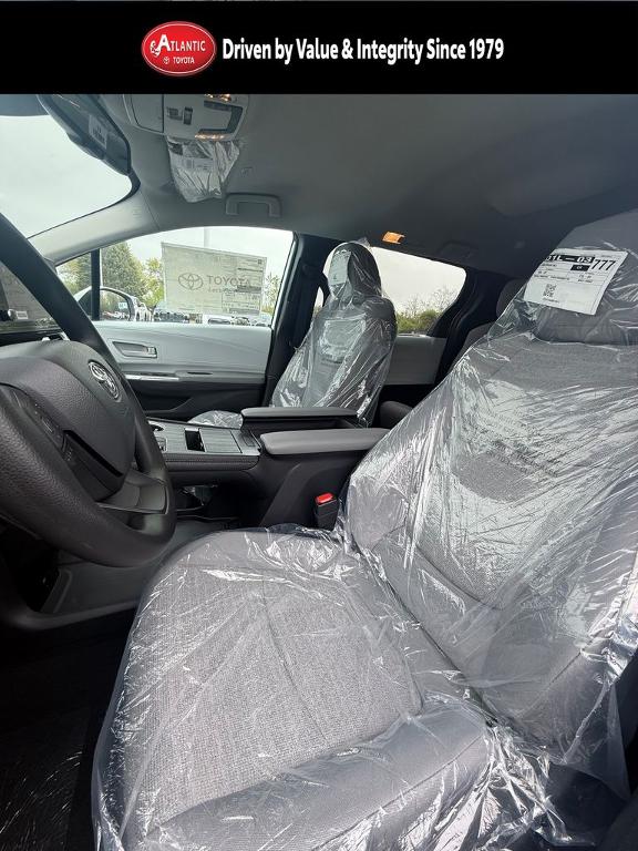 New 2026 Toyota Sienna LE