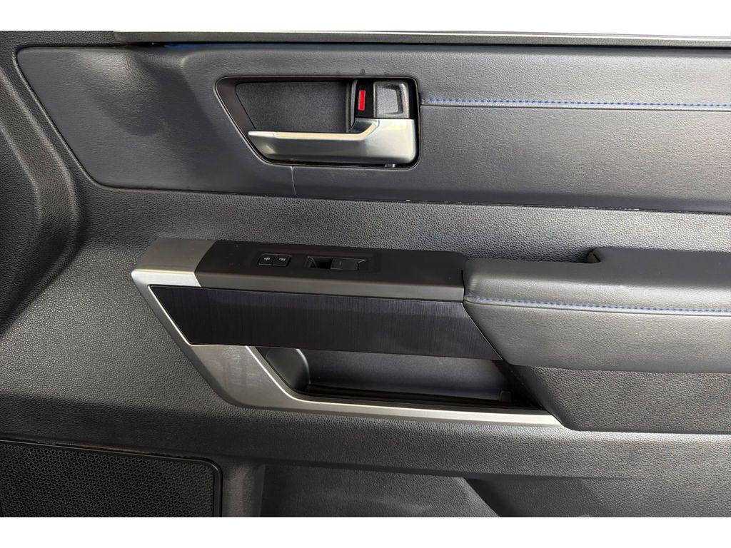 2023 Toyota TUNDRA HYBRID PLATINUM — миниатюра 18