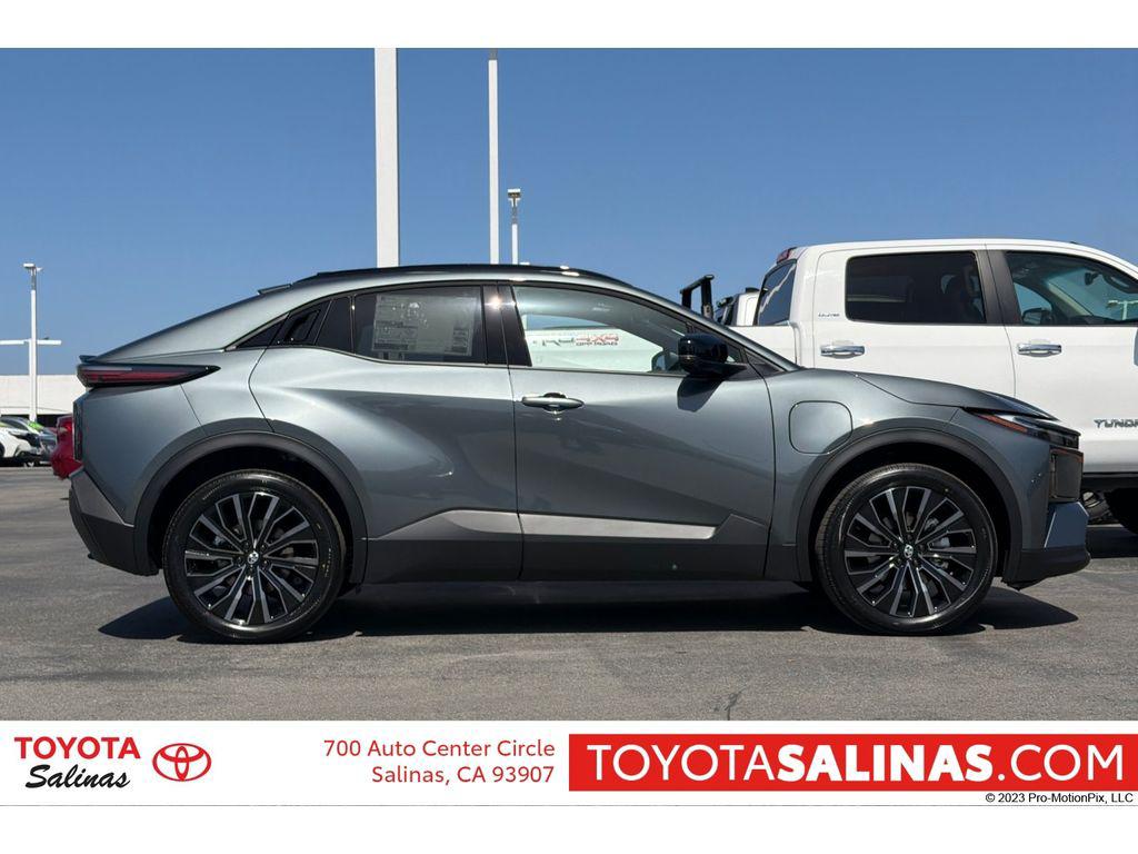 New 2026 Toyota C-HR XSE