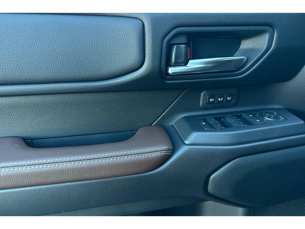 TOYOTA LAND CRUISER - 10