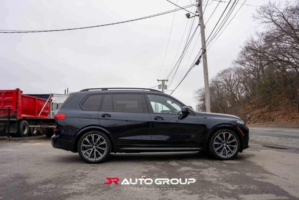 2022 BMW X7 M50I — фото 10