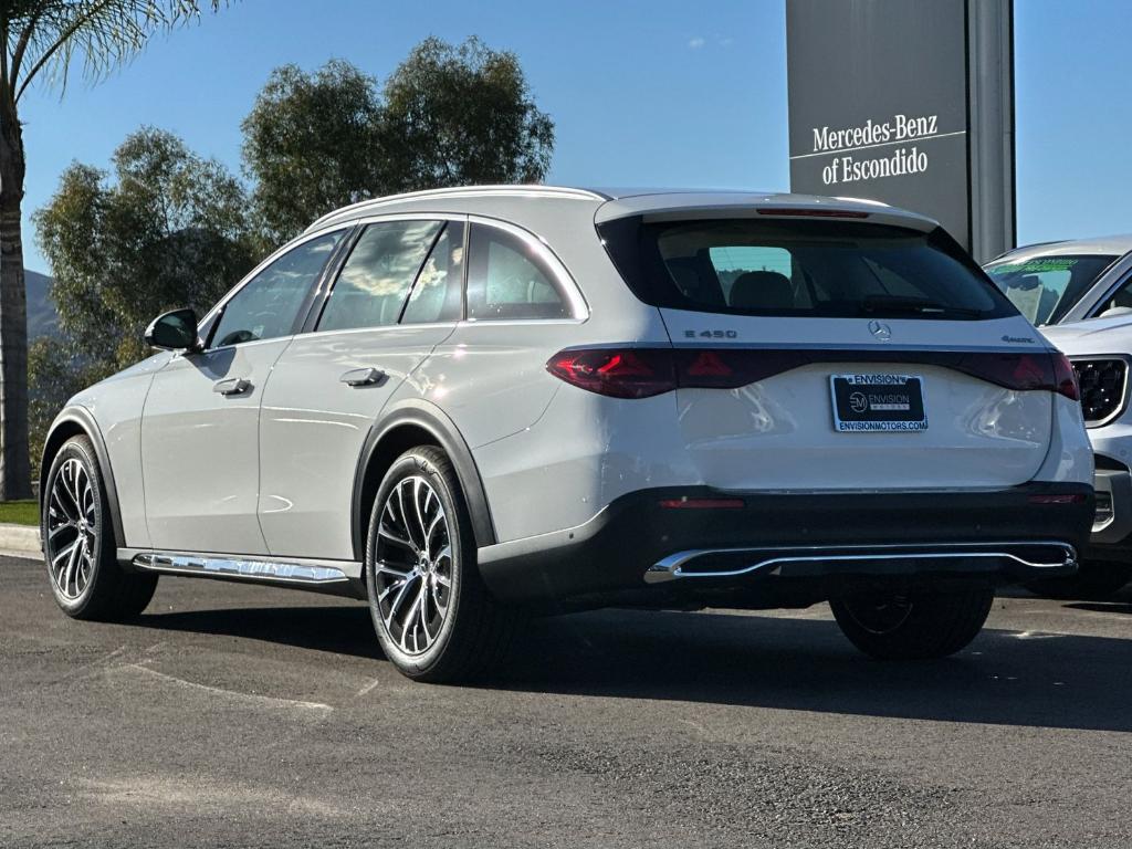 MERCEDES-BENZ E-CLASS - 5