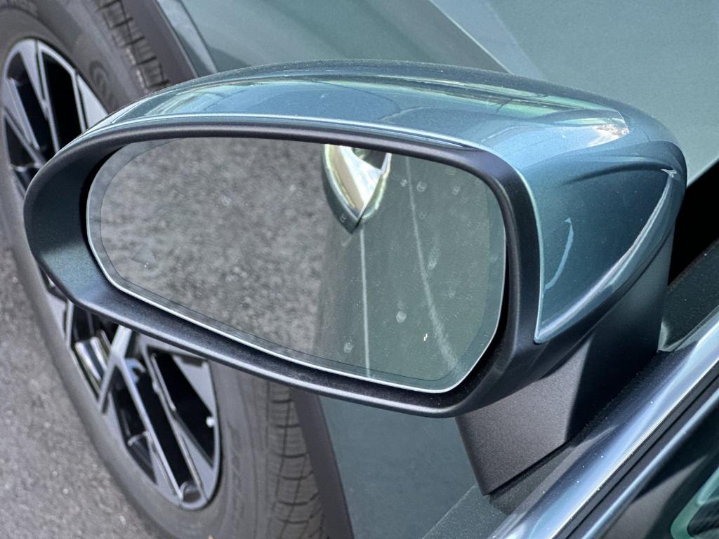 MERCEDES-BENZ GLC - 9