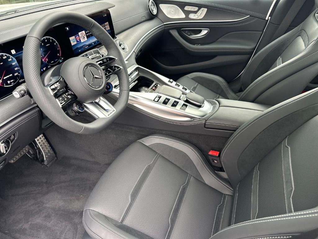صورة 10 لـ 2026 Mercedes-BENZ AMG GT 43 BASE